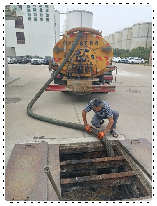 鼓楼隔油池清掏