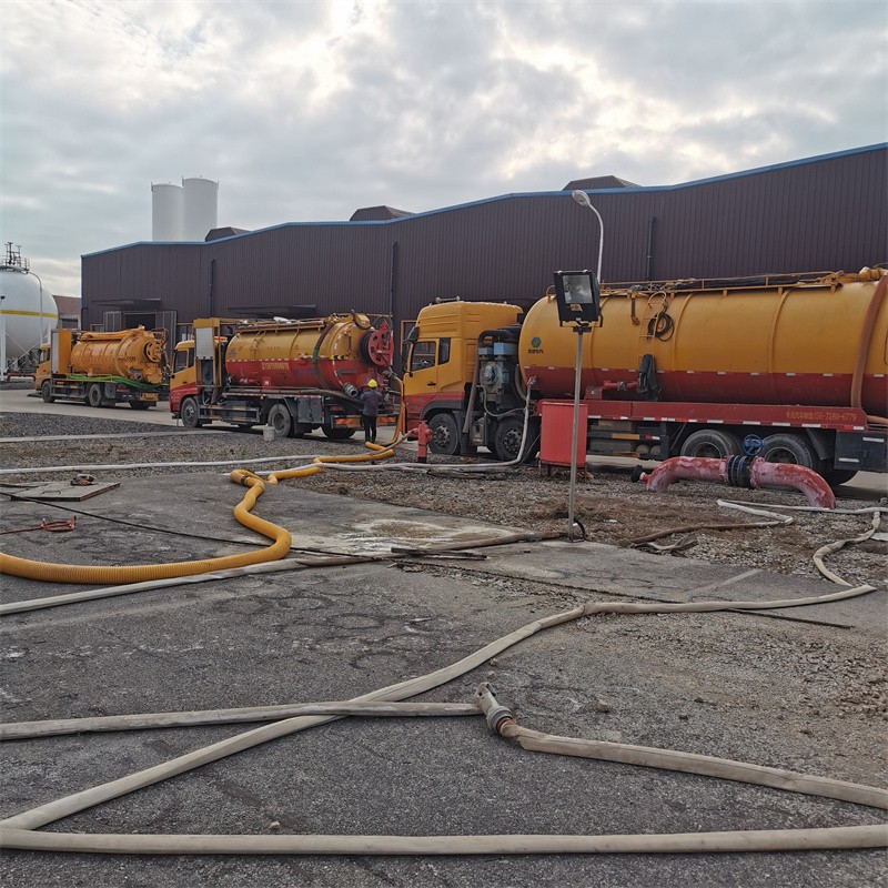 鼓楼污水池清理